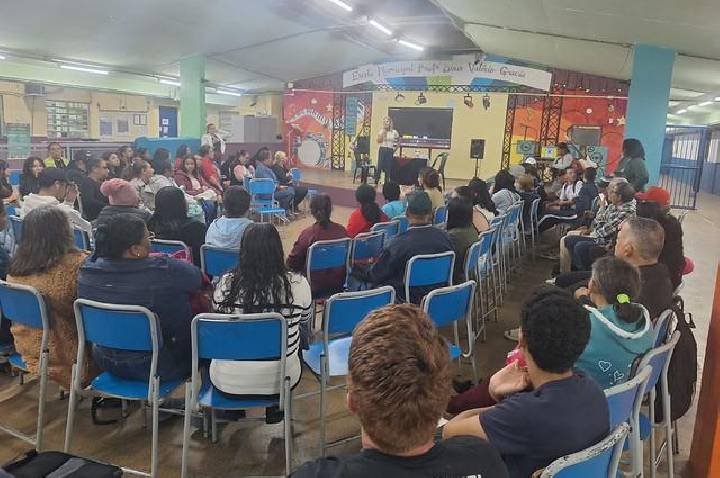 Guarujá abre inscrições para Educação de Jovens e Adultos (EJA)